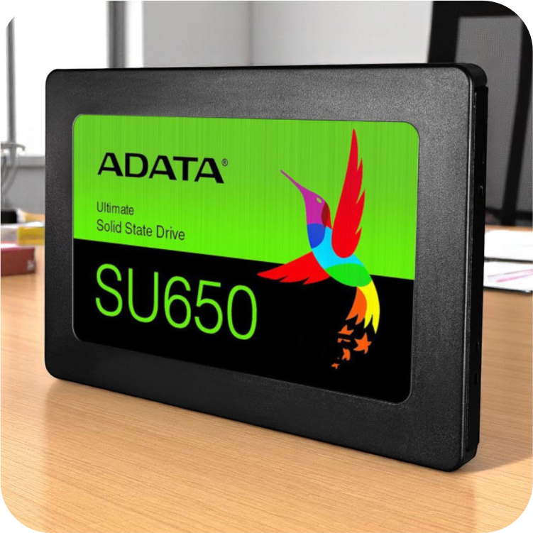 vista lateral de SSD ADATA SU650