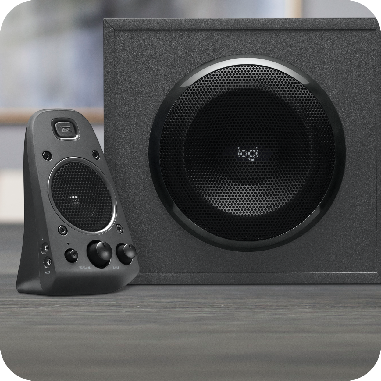 altavoz Logitech con subwoofer