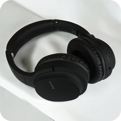 audifonos inalambricos  havit negros con almohadillas y microfono 