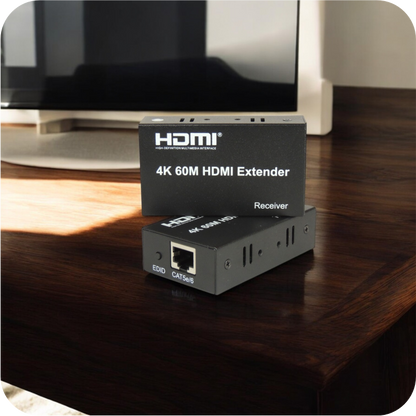 extensor HDMI 4K de 60m en su empaque, sobre un fondo de mesa de madera