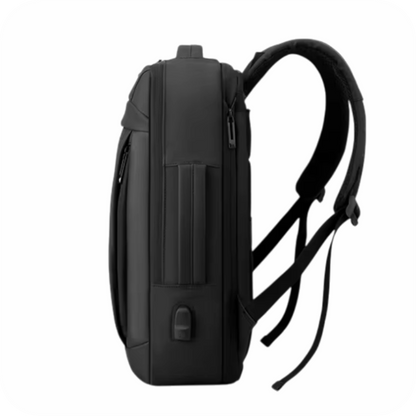 morral negro con manija lateral, puerto de carga usb y correa sajustables
