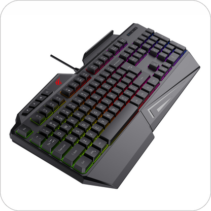 teclado gaming negro con retroiluminacion rgb sobre fondo blanco