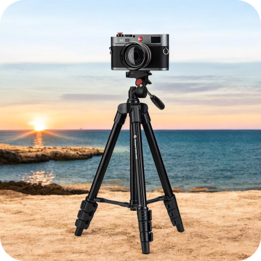 tripode negro portatil para camara usado en playa